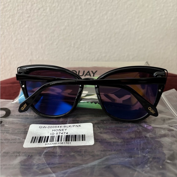 Quay Australia Honey Black Pink Mirror Cat Eye Sunglasses Classic Trend - Picture 6 of 8